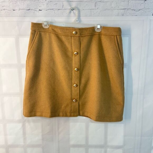 Loft camel gold button detail mini skirt size 14 - Picture 1 of 8